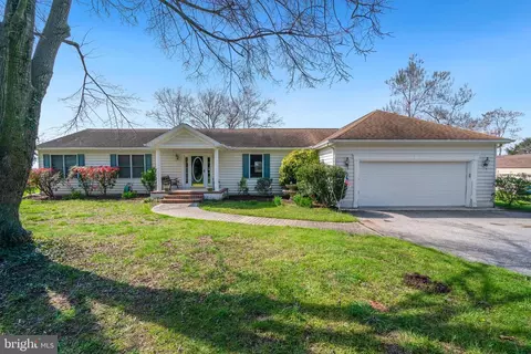 2444 Bennett Point Rd, Queenstown, MD 21658