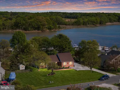 403 Queens Ct, Stevensville, MD 21666