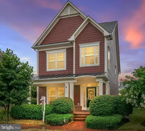 243 Evelyne St, Chester, MD 21619