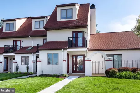 3 F Queen Victoria Ct, Chester, MD 21619