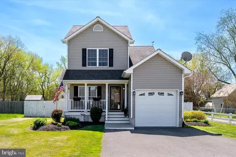 3808 Main St, Grasonville, MD 21638