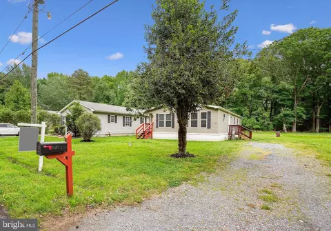1437 Cox Neck Rd, Chester, MD 21619