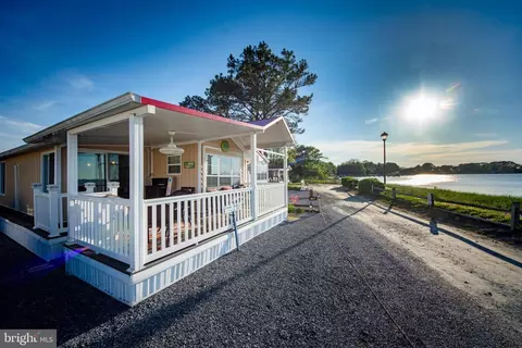 111 Beach Harbor Dr #190-C, Grasonville, MD 21638