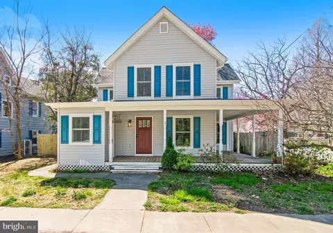 231 Steamboat Ave, Queenstown, MD 21658