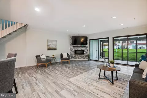 37 E Queen Anne Way #E, Chester, MD 21619