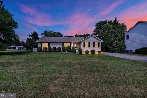 107 Sawmill Ln, Grasonville, MD 21638