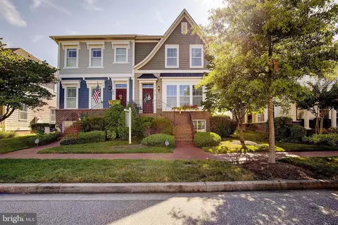 215 John Gibson Dr, Chester, MD 21619