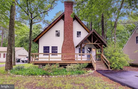 519 Chester River Beach Rd, Grasonville, MD 21638