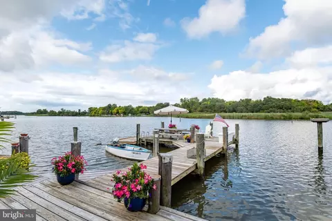 808 Thompson Creek Rd, Stevensville, MD 21666