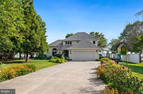 1832 Saint Marys Rd, Chester, MD 21619