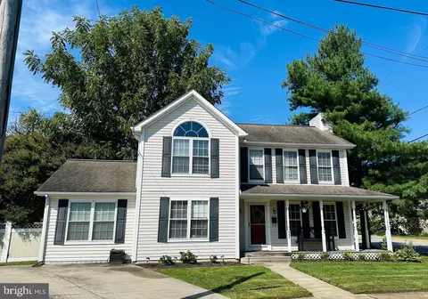 207 Water St W, Centreville, MD 21617