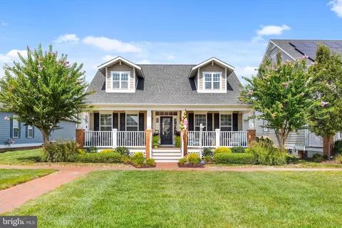 184 Evelyne St, Chester, MD 21619