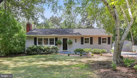 319 Fairview Dr, Chestertown, MD 21620