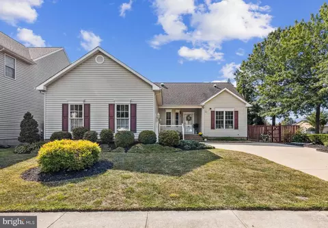 355 Mainsail Dr, Stevensville, MD 21666