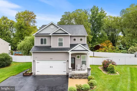 200 Cockey Ln, Stevensville, MD 21666