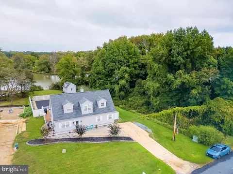 116 N Lake Dr, Stevensville, MD 21666