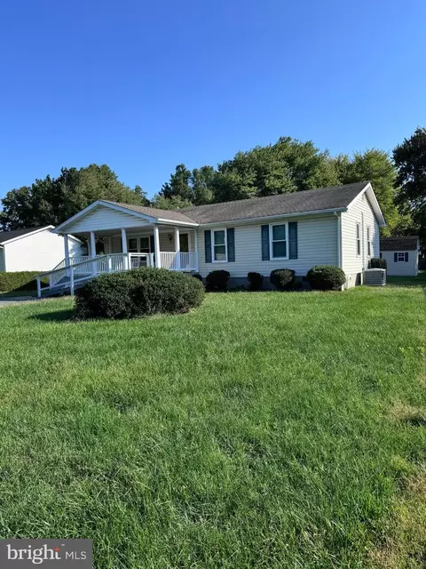 906 Cloverfields Dr, Stevensville, MD 21666