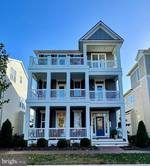 208 Winchester St, Chester, MD 21619