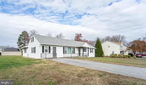 408 Romancoke Rd, Stevensville, MD 21666