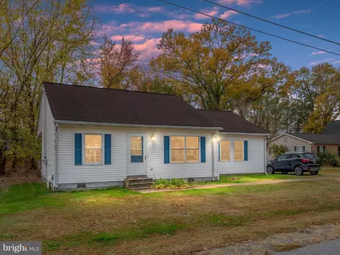 325 Lots Rd, Stevensville, MD 21666