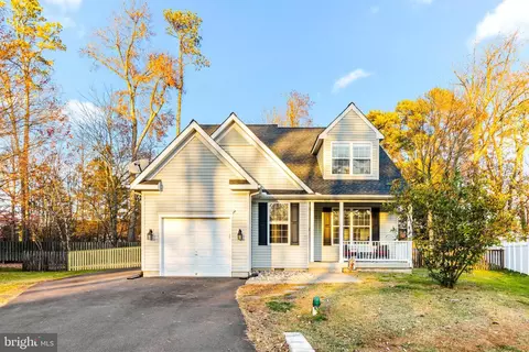 410 Hanna Ct, Chester, MD 21619