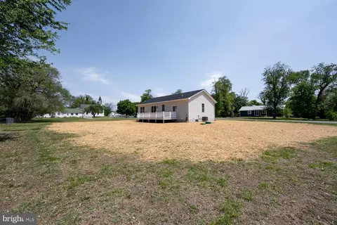 Exterior - 122 3rd St, Crumpton, MD 21628 photo 2 of 5