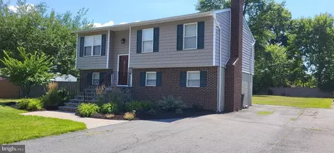230 Johnny Ln, Stevensville, MD 21666