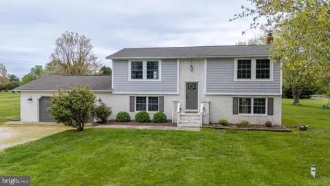 56 Long Creek Dr, Stevensville, MD 21666