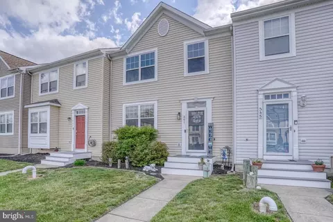 341 Creekside Commons Ct, Stevensville, MD 21666