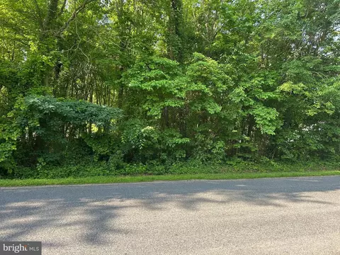 103 Chesapeake Estates Dr, Stevensville, MD 21666