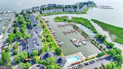 432 Oyster Cove Dr, Grasonville, MD 21638
