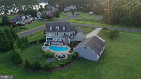 105 Port Ct, Grasonville, MD 21638