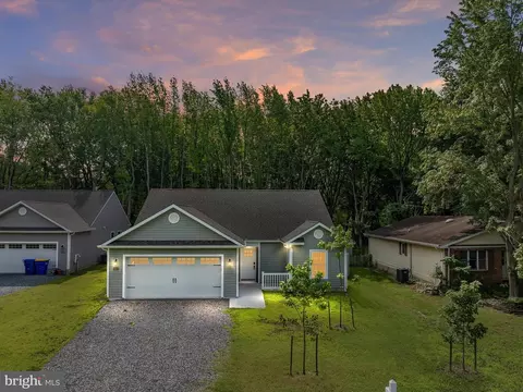 2614 Ellicott Dr, Chester, MD 21619