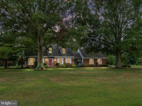 20 Prospect Bay Dr W, Grasonville, MD 21638