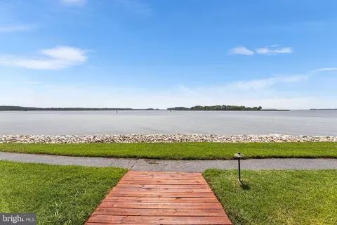 721 Oyster Cove Dr, Grasonville, MD 21638