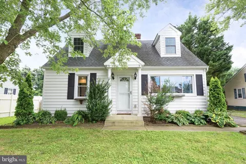 308 Oak St, Centreville, MD 21617