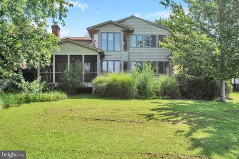 1773 Harbor Dr, Chester, MD 21619