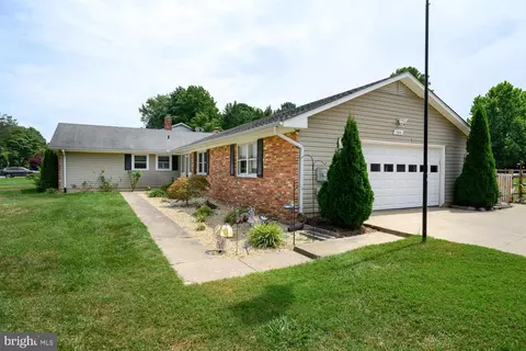100 Rutledge Rd, Queenstown, MD 21658