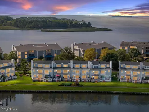 708 Oyster Cove Dr, Grasonville, MD 21638