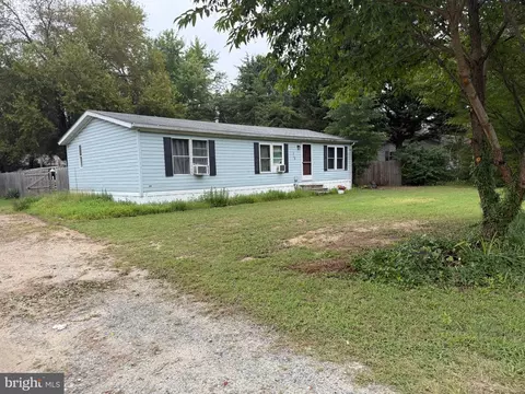 218 3rd St, Crumpton, MD 21628 photo 2