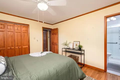 Bedroom - 1401 Calvert Rd, Chester, MD 21619 photo 2 of 3
