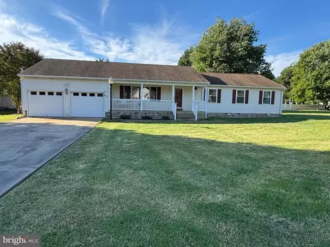 325 S Carolina Rd, Stevensville, MD 21666