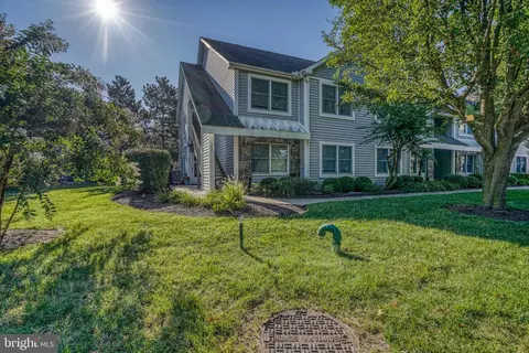 201 Golden Eye Ct, Chester, MD 21619