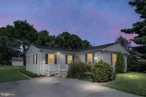 1839 Harbor Dr, Chester, MD 21619