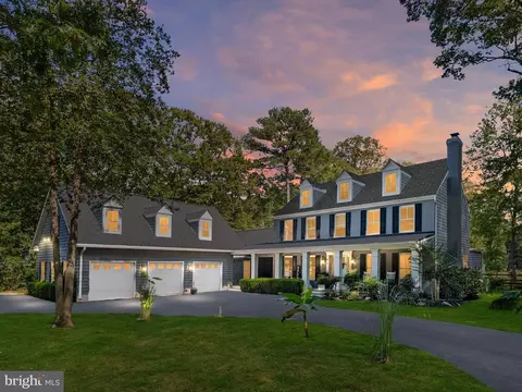 16 Fairway Is, Grasonville, MD 21638