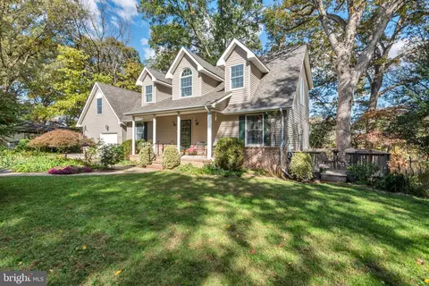 302 Rosin Dr, Chestertown, MD 21620