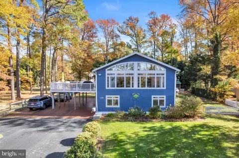 109 Chesapeake Bay Dr, Stevensville, MD 21666