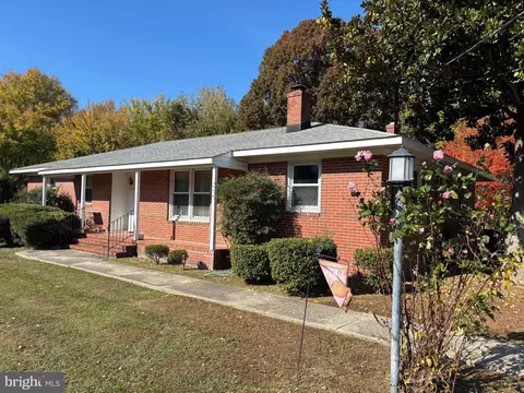 1407 Calvert Rd, Chester, MD 21619