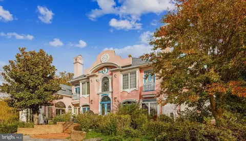 220 Old Steamship Rd, Stevensville, MD 21666