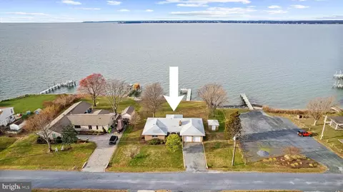 1704 Bayside Dr, Chester, MD 21619